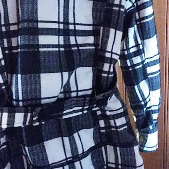 Jacket - Picture 3 of 4